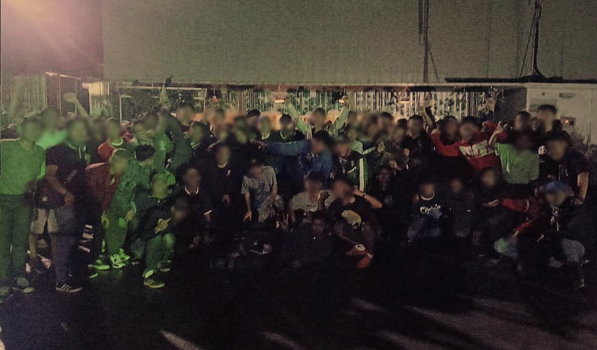 Pojok kiri atas👻

#CADxUPCS