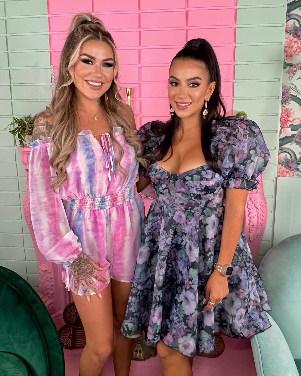 TouchySubPod's tweet photo. New episode now out with @KarmenKarma🤍 Karmen and Lena have been friends for years so this interview was inevitable! Watch now on YouTube or listen on Apple Podcasts or Spotify! Have a good day on purpose xoxo https://t.co/QYf7QCFJ8q https://t.co/cSkN7tqE20