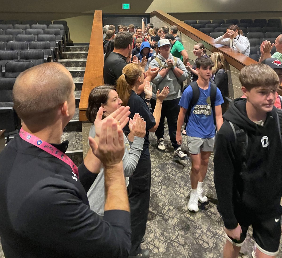 FPSDistrictWI's tweet photo. Our @Franklin High School freshmen were greeted to cheers and huge welcomes from our staff this morning. The drumline performed and welcomed the Class of 2026 as well! Great way to kick off the first day! #BetterPlaceToLearn #WelcomeBack #prideFPS #1FPS https://t.co/HDMhYQiSUR