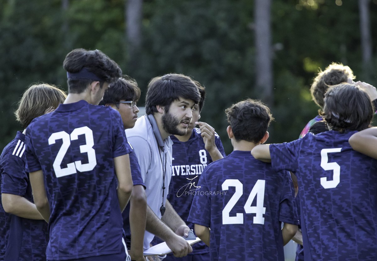 jrdphotos_'s tweet photo. Photos from the Riverside vs. Northside soccer matchup (8/31/22) are now up and available for purchase. 

https://t.co/3CWWHm9x49 https://t.co/Ib5mooXT9n