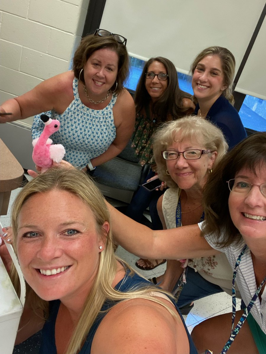 LyncrestSchool's tweet photo. Our “flamazing” staff was welcomed to the “flock” today with a flamingo themed meeting and luncheon, courtesy of the PTO! We’ve got “flamingoals”!  We are ready for the 22-23 school year! #lyncreststars https://t.co/rPQiolBGHD