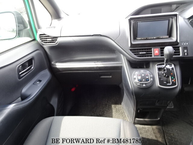 BEFORWARDJP's tweet photo. 2016 TOYOTA NOAH

Ref. No. BM481785 
Mileage 128,152 km
Steering Right
Engine Size 1,980cc 
Ext. Color Green
Location YOKOHAMA 
Fuel Petrol
Seats 8
Drive 4WD
Doors 5
Transmission AT
Registration Year/month 2016/9

https://t.co/93qIqHyifm
Total Price: C&amp;F $10,548 to Kingston https://t.co/0J0g7NyOEh