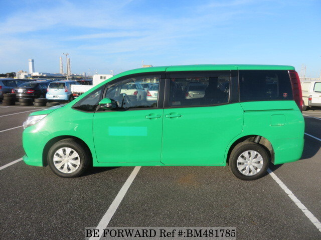 BEFORWARDJP's tweet photo. 2016 TOYOTA NOAH

Ref. No. BM481785 
Mileage 128,152 km
Steering Right
Engine Size 1,980cc 
Ext. Color Green
Location YOKOHAMA 
Fuel Petrol
Seats 8
Drive 4WD
Doors 5
Transmission AT
Registration Year/month 2016/9

https://t.co/93qIqHyifm
Total Price: C&amp;F $10,548 to Kingston https://t.co/0J0g7NyOEh