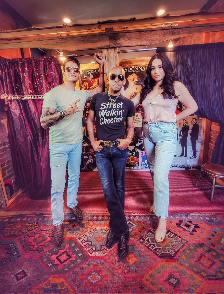 marcuskdowling's tweet photo. Spent some time with @katandalex at @eatsoycubano and Black Shag Vintage today. More soon.

📸 = @NicoleHester90 https://t.co/I9EXgRUbir
