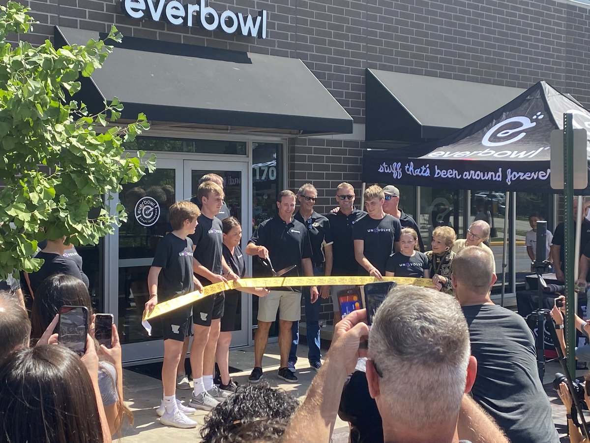 TrevorPeters__'s tweet photo. Now open in West Lafayette: @drewbrees &amp; teammates’ @everbowl! https://t.co/nkRfkNl1B9