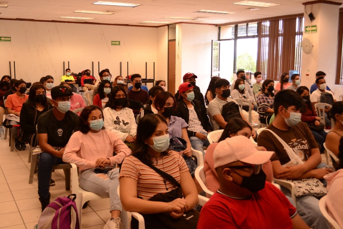 OFICIALUTRNG's tweet photo. Curso de Inducción para Diseño Textil y Moda https://t.co/p0SykszOKd