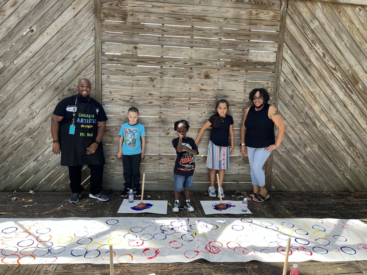 Bugg Magnet Elementary School tweet media