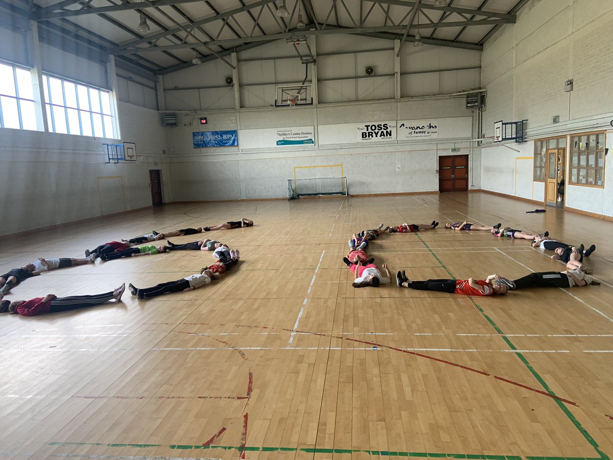 How many minutes of exercise should you do every day???? Our 1st years are in the know!!! 60 minutes ⏱ #FMS #HealthRelatedActivities #activelearning