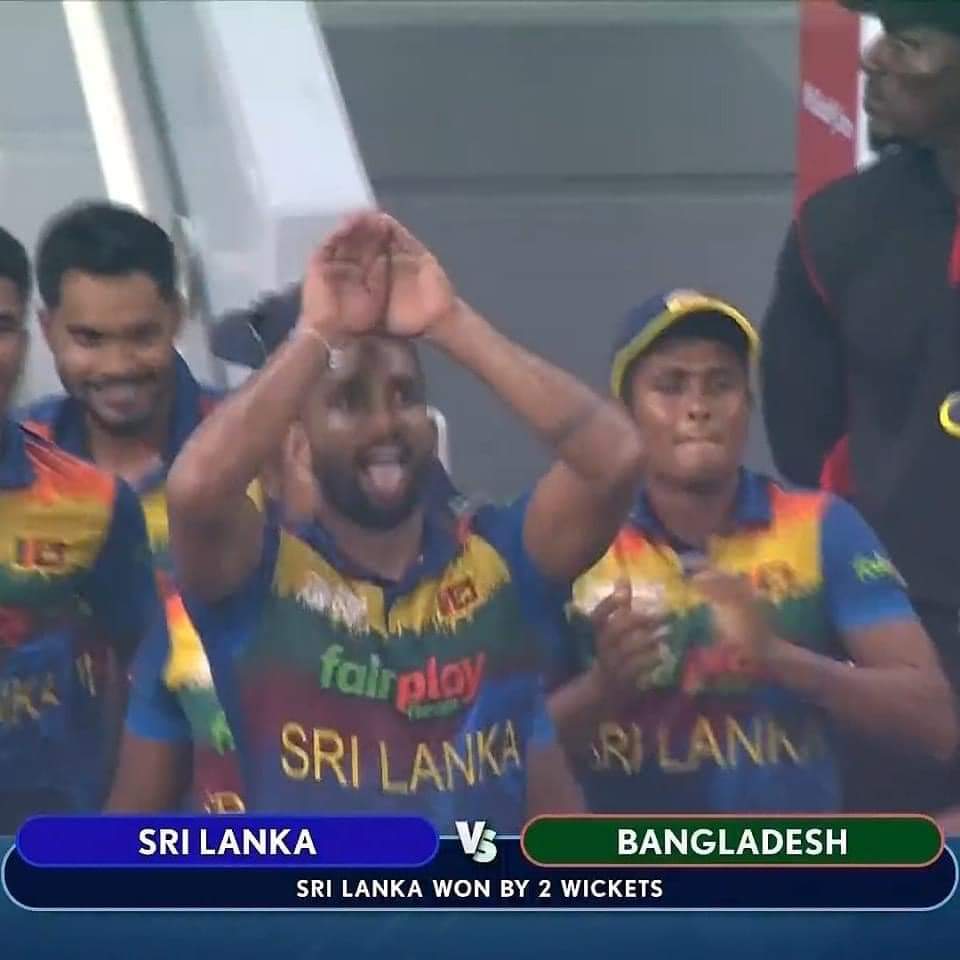 nazmussajid's tweet photo. Nothing is more painful in cricket than seeing this. 😣😣#AsiaCup2022 #BANvSL #SLvBAN https://t.co/PF5KLGyfoo