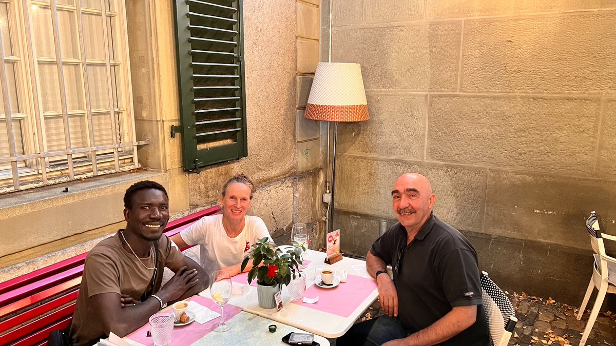 Le directeur artistique de Famu Danse @DaoudaKeita a eu une rencontre spéciale avec <a href="/gango7/">GiancarlodePicciotto</a> et Stéphanie GUHA de la DDC à Bern, des échanges très fructueux en culture générale et principalement autour de <a href="/LeFilArtistes/">Le Fil</a> (Coopérative Malienne d’artistes). An Ka ta...