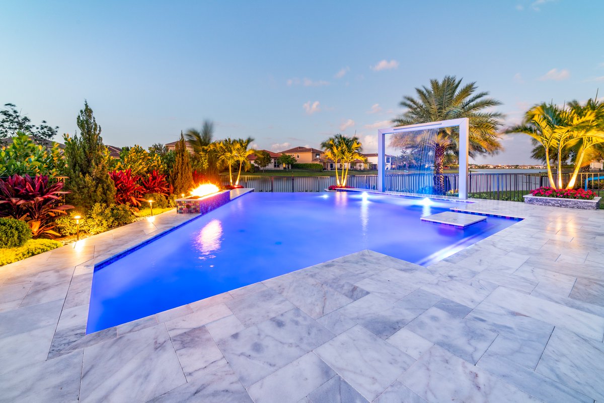 aquamagazine's tweet photo. The #PoolOfTheWeek showcases the 2021 #AwardsOfExcellence winners from the 
@ThePHTA.

This week won 🏆BRONZE🏆 in the Competition Pools category. Pool by @vankirkpools in Deerfield Beach, Florida. https://t.co/8RgKd3UVrd