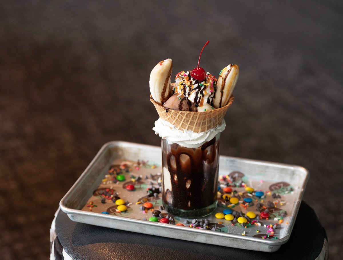 HotelValleyHo's tweet photo. Brain freeze! 😝 We've got a brand-new "Show Stopper" Shake for September. Dropout Sundae is a vanilla milkshake topped with a waffle bowl filled with vanilla, strawberry, and chocolate ice cream, banana, whipped cream, and more. $1 of each shake sold will go to @EpilepsyAZ. https://t.co/yrfKwyzj30