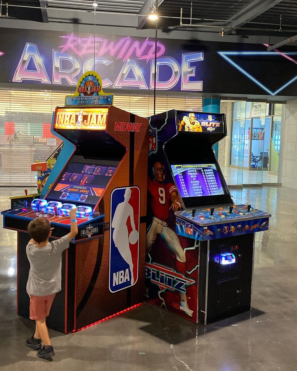 Elev8FunOrlando's tweet photo. Our retro arcade located downstairs allows for your little ones to enjoy the same great arcade games you grew up on! Which is your favorite throwback arcade game? π·: teamshelton on Instagram #ArcadeGames #Elev8Fun https://t.co/3bWV0JqLFb