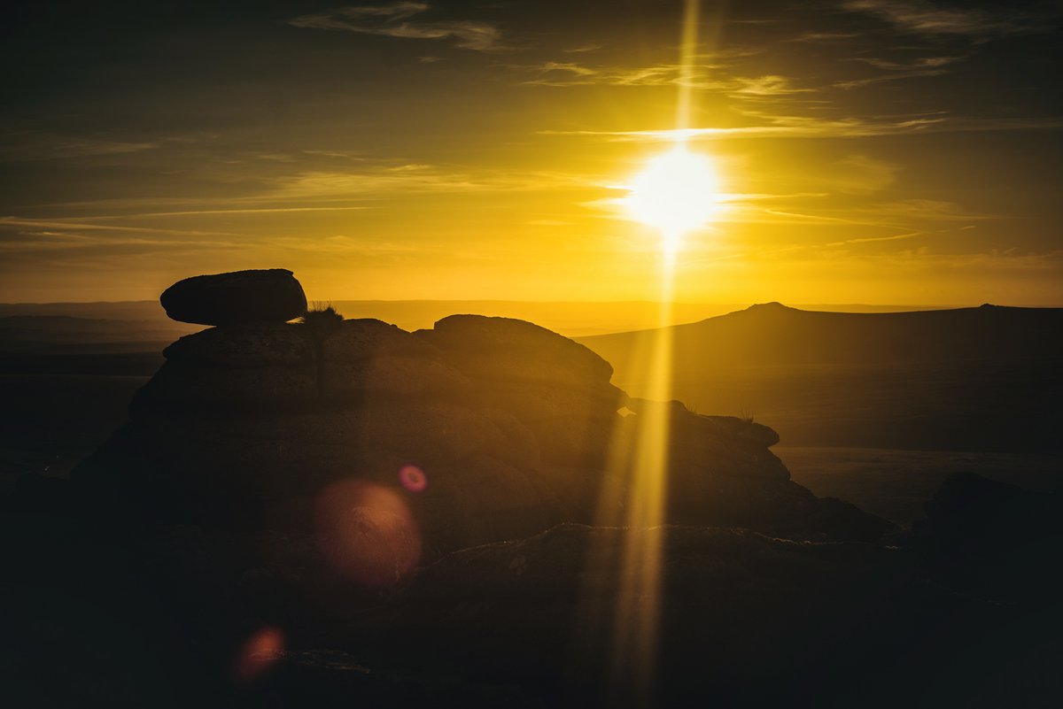 GlavindStrachan's tweet photo. A few more from #sunset on #FurTor on #Dartmoor from my #wildcamp the other week 😍 Up early to try and catch the sunrise tomorrow ... fingers crossed for no mizzle 🤣 https://t.co/Murq1TfvxT