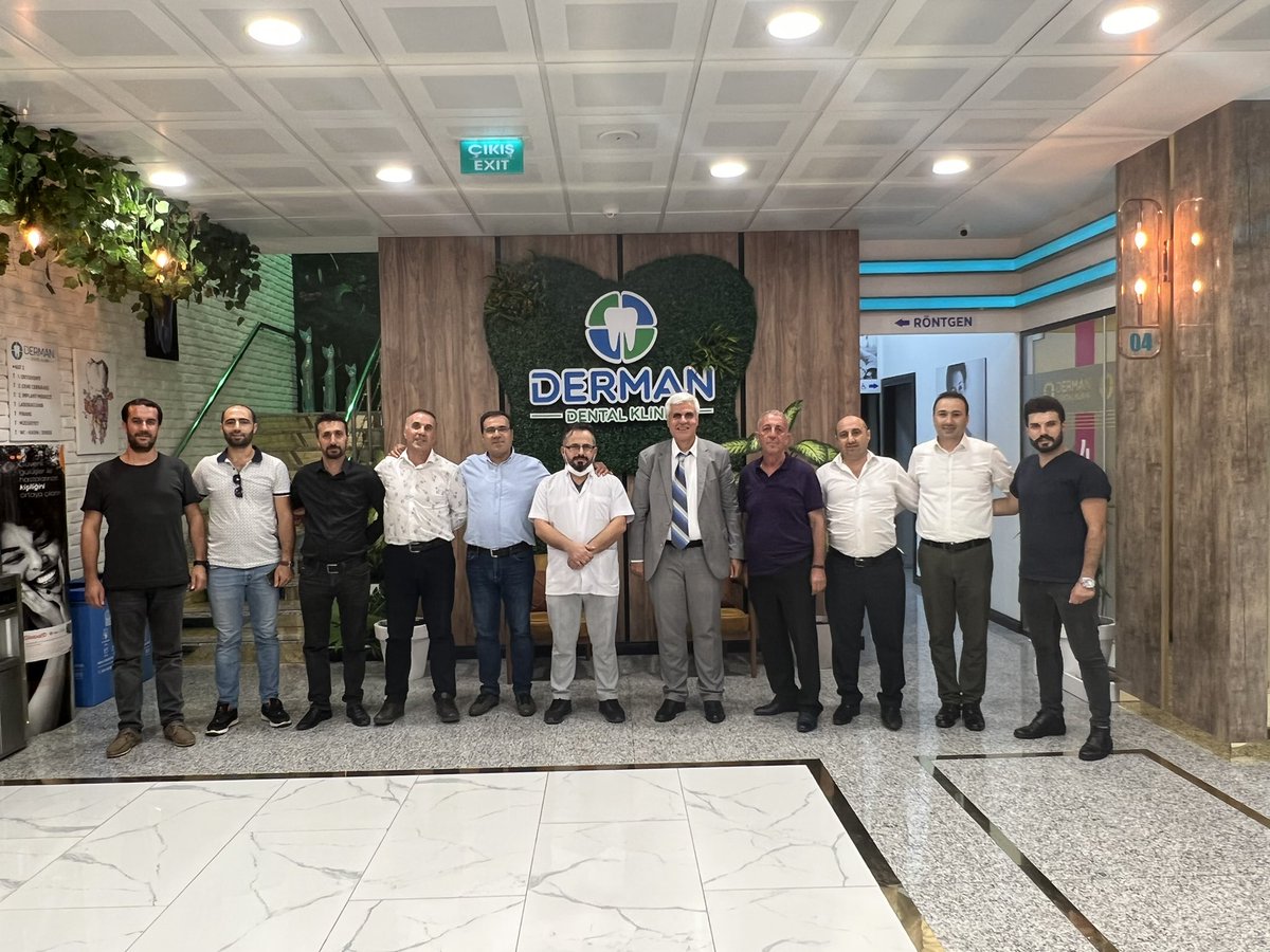 MusderBursa's tweet photo. Bursa Muş Der Yönetim Kurulu Üyemiz DERMAN DİŞ POLİKLİĞİNİ Sahibi Murat SAÇI Ziyarette Bulunduk. misafirperverliğinden Dolayı Yol Arkadaşımıza Teşekkür Eder İş Hayatında Başarılar Dileriz.. https://t.co/ckloHSEvTs