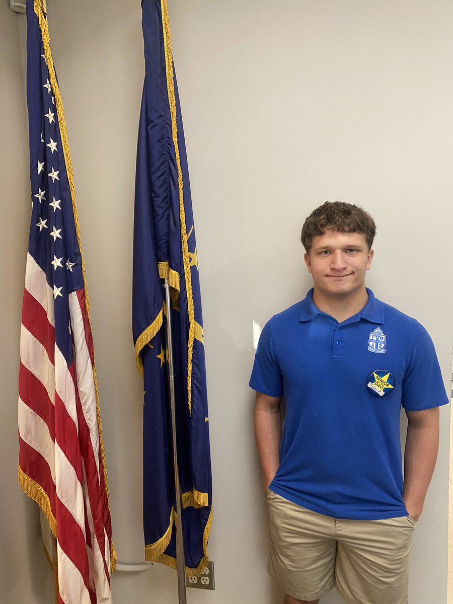 SENIOR OF THE DAY 🎇🎆🎇

A man of grappling greatness,
Happy to carry the baton,
Our senior of the day,
Is a senior Trojan name John

Congrats, John Rushenberg! BCHS is lucky to have you!