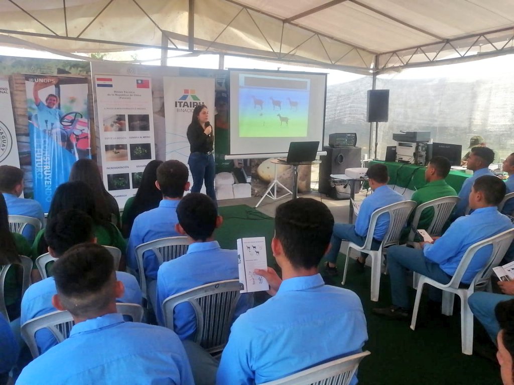 magparaguay's tweet photo. Charla sobre producción de ganado caprino a cargo de técnicos del @vmganaderiapy en la Expo Norte de Concepción https://t.co/ELLtcqRuzh