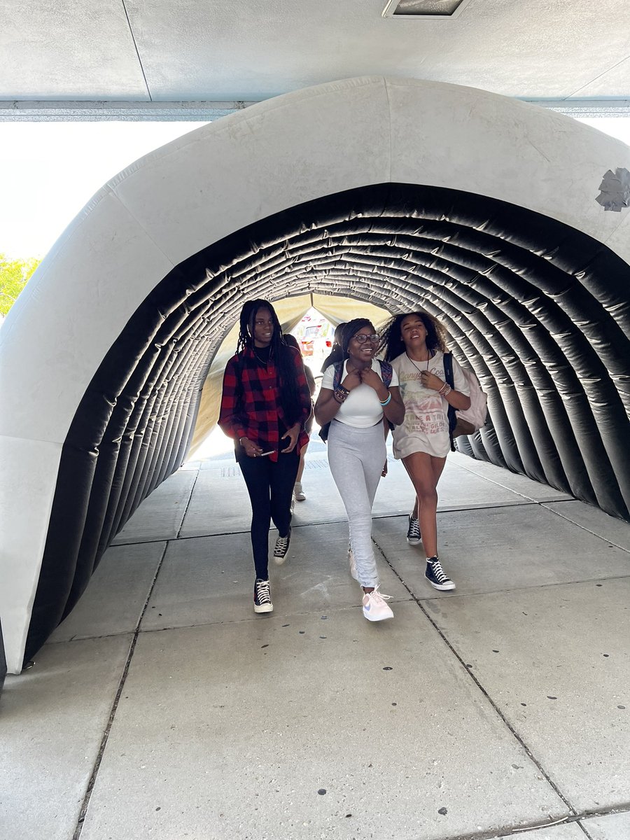 TWTrojans's tweet photo. We are ready to thrive! Let’s go Trojans #trojansthriving #tosaproud @tosaschools https://t.co/KOVfVc2CD0