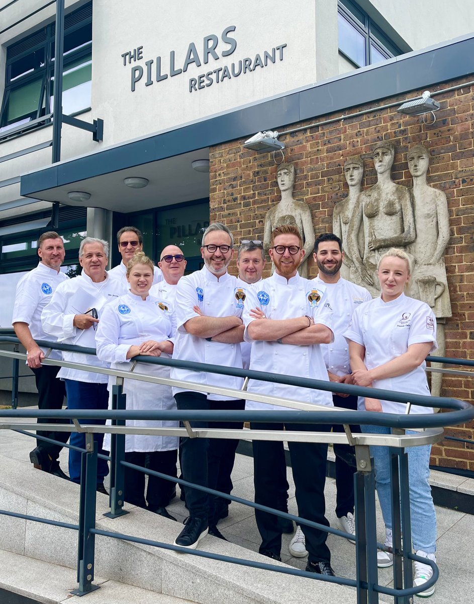Special thanks to my incredible team of Pastry judges who made today’s #CGCGradAwards Pastry Final such a success - some incredible feedback to share with the finalists soon, for giving up your time and tastebuds and for your expertise too. On behalf of <a href="/Craft_Guild/">Craft Guild of Chefs</a>, thank you!