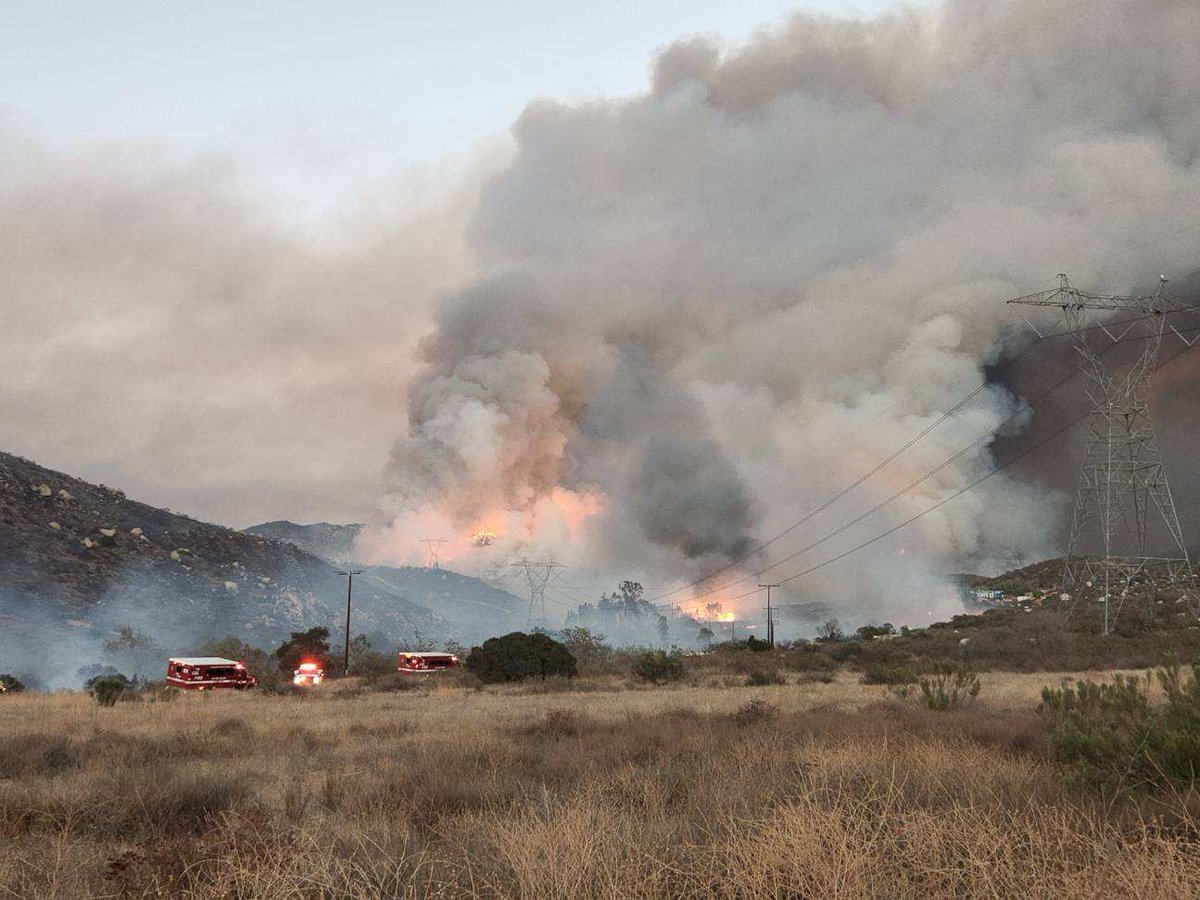 SDSheriff's tweet photo. #Border32Fire #Update 
Latest Road Closures: 
🛑EB SR-94 and Marron Valley Road
🛑EB SR-94 and Otay Lakes Road
🛑WB SR-94 and Potrero Valley Road
🛑WB SR-94 and Forest Gate Road
🛑Tecate Port of Entry
Please drive slowly. Watch out for deputies, firefighters and fire equipment. https://t.co/mhlXCqjEcX