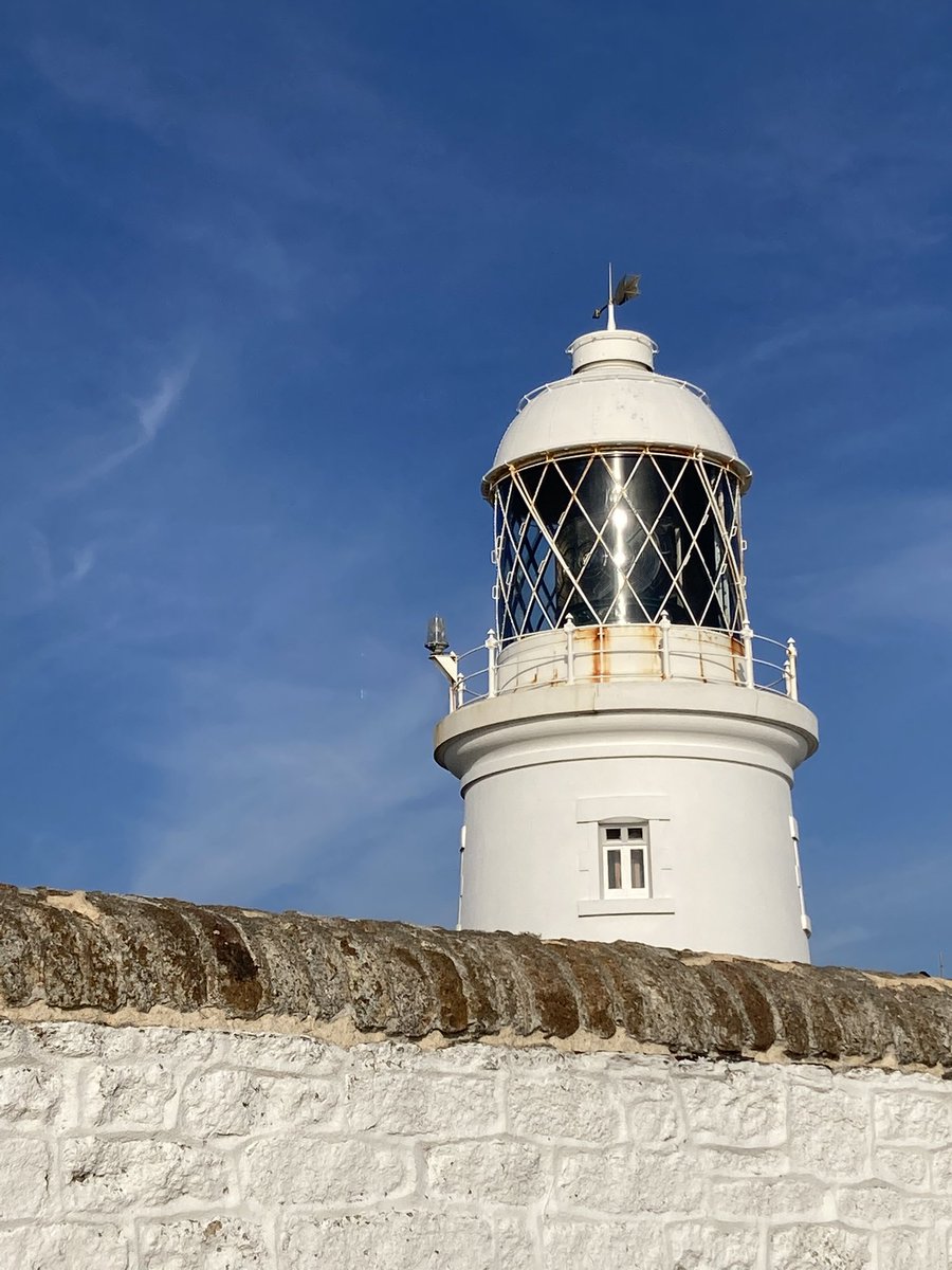 GrumblaL's tweet photo. Pendeen Lighthouse #Cornwall #lighthouse https://t.co/SDTtHSsmyn