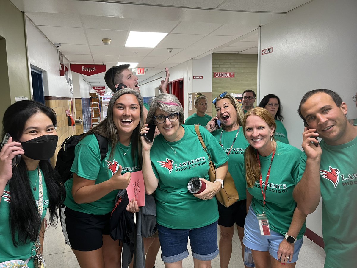 MsFitz02's tweet photo. Phoenix team 2!! @lmsnation https://t.co/FTddwVZVBs