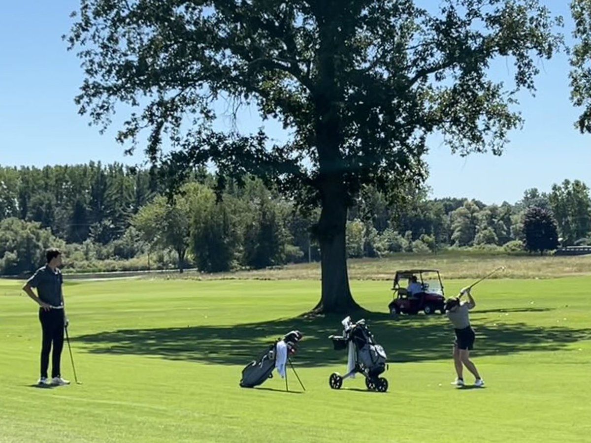 SarahDehring's tweet photo. The AL Cup is off and swing! @AlmaScots @MIAA1888 @AlmaScotsGolf https://t.co/FZogNFHLFC