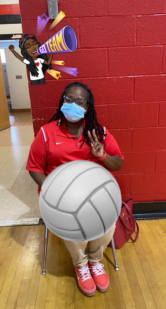 MzLCarter1's tweet photo. Intern Carter doing game duty this evening! Good game lady Falcons!!🎉🎉#adminintern #futureadmin #volleyball #supportstudentathletes @thereal71sports @travisgreene03 @Niesha_Wither @CumberlandCoSch @EddieFordIV https://t.co/wrM5VkiEV4