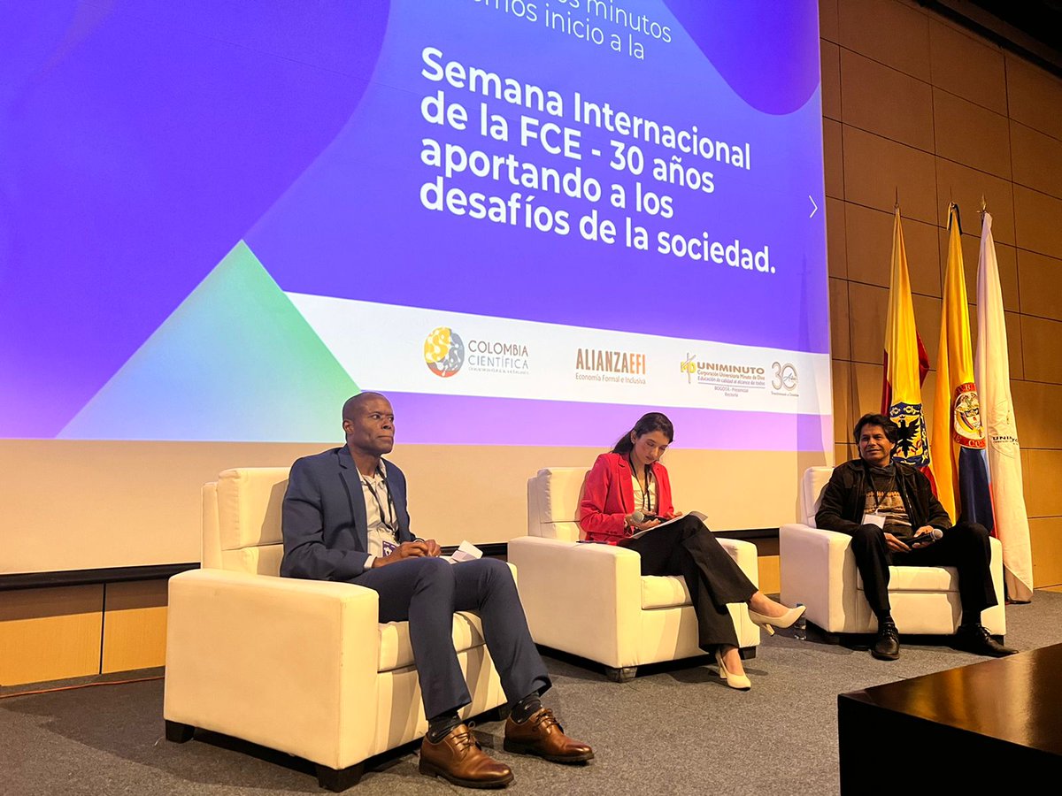 AlianzaEfi's tweet photo. ¡Estamos en el cierre de la 2da jornada del #CIIIE!
Agradecemos al Dr. @Asprillalibardo, concejal de Bogotá y al Dr. Armando Navarro de la Red Solidaria de Trabajadores y Trabajadoras por Cuenta Propia.
Nos vemos mañana en el cierre de nuestro #CIIIE.
#SomosColombiaCientífica. https://t.co/DLWqIW5RcB