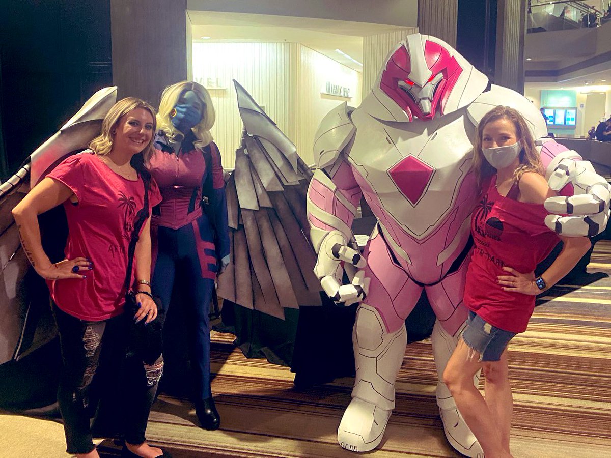 MCUCast's tweet image. Incredible Archangel and Juggernaut at #dragoncon2022 #strandedpanda #cosplay