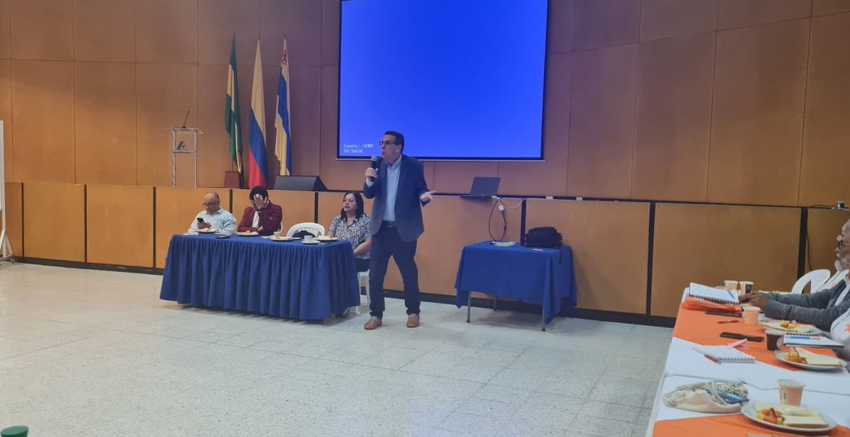 WilliamOrozDaz's tweet photo. 📊✍️ Mañana viernes 2 de septiembre tendremos otra jornada con los participantes de este bootcamp en @SENACauca en donde abordaremos las conclusiones y avances con miras a fortalecer el liderazgo en evaluación de proyectos de Formación Continua Especializada. #SENAConLasEmpresas https://t.co/MwZ1M1LeJI