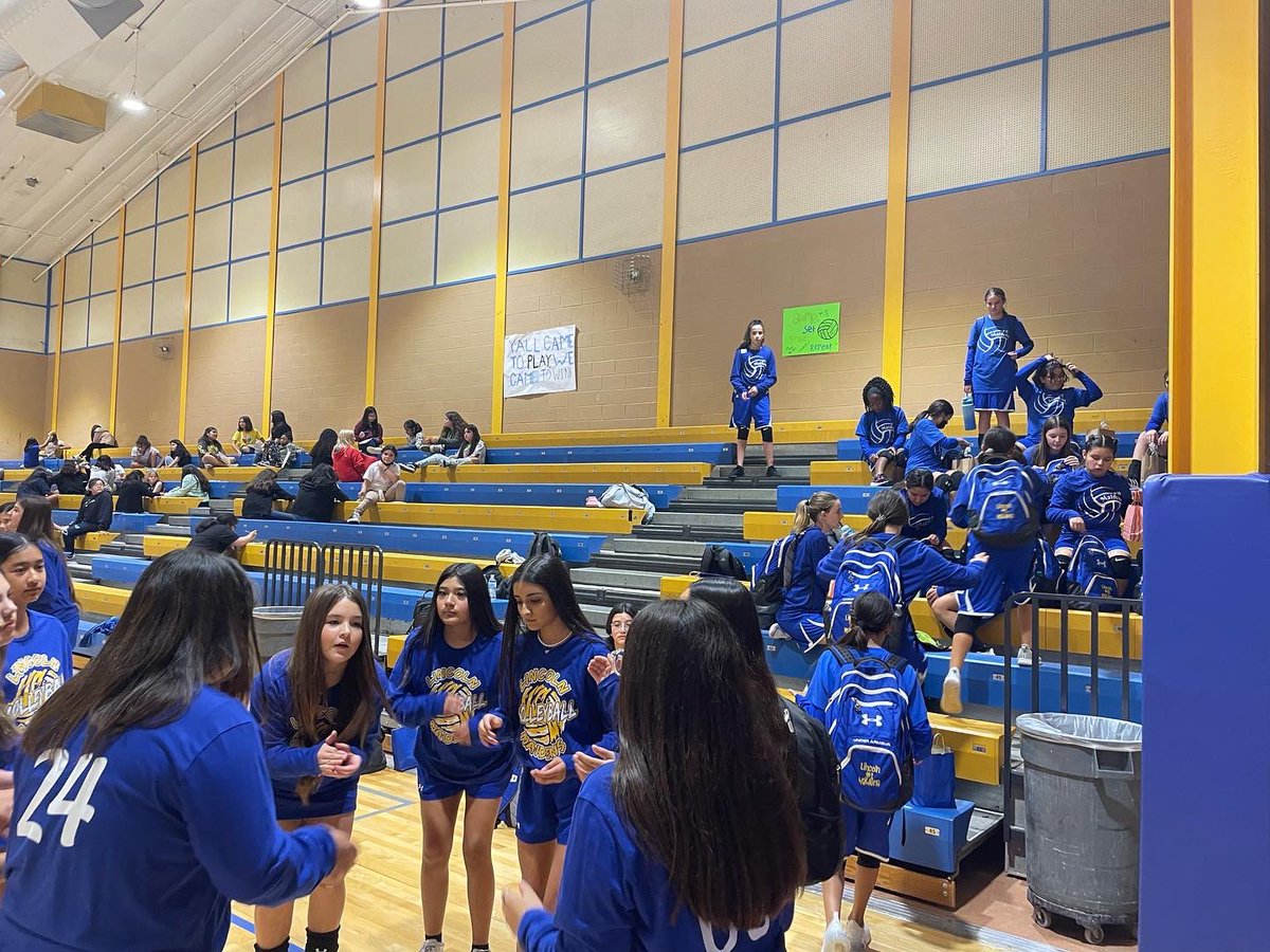 LMSstrong's tweet photo. Good luck to our @LincolnMaidens as they travel to Abilene to play Clack Middle School! Let’s Go Maidens!🏐💙💛#strivingforgreatness https://t.co/lQYBbfe7IX