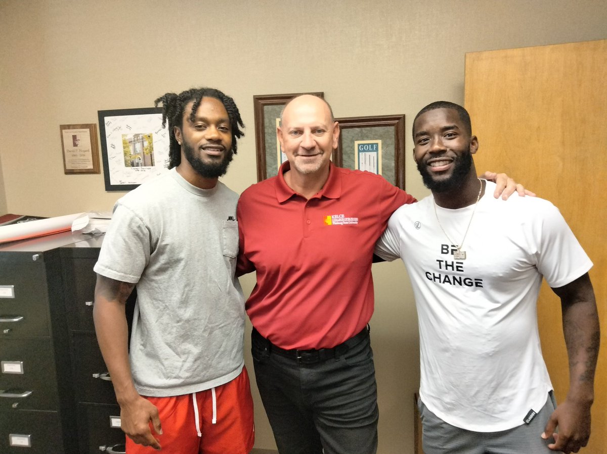 pittstatekelce's tweet photo. Look who came to see up today! Good luck tonight! Go Rillas! https://t.co/yl7FiaGsRX