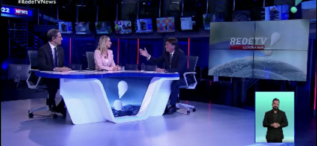 MarceloCarvFr's tweet photo. Parabéns ao jornalismo da @RedeTV por fazer uma abordagem onde o presidente, candidato à reeleição, pode apresentar suas PROPOSTAS . Isso será feito com os demais. Sem viés, sem partidarismo, sem facciosismo, como deve ser. https://t.co/WKPcfRzQ7x