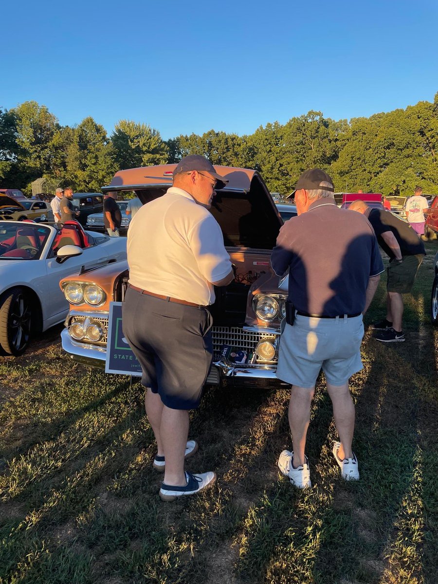 Great night with Team Joel at the Chicopee Moose Lodge 1849/Chapter 1489 weekly summer cruise night. Great chatting with voters about cars and Tuesday's primary!