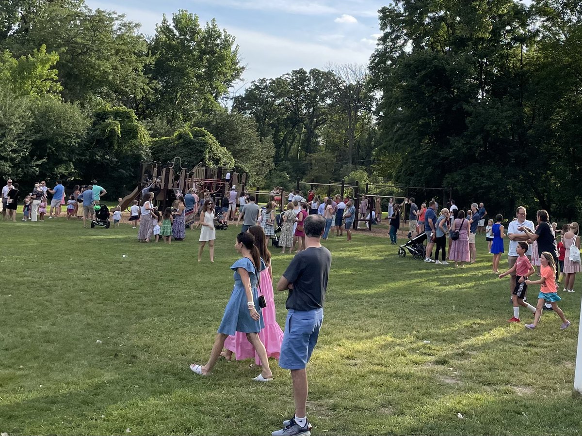 Back to School Bash was a success! Many thanks to the PTO! <a href="/winnetka36/">Winnetka 36</a> <a href="/CrowIslandD36/">Crow Island Elementary School</a>