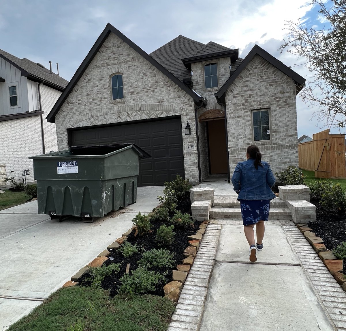 _udvf's tweet photo. Se vienen cositas. #HomeOwnerBefore30 🏠 https://t.co/O7nKJR8eyu