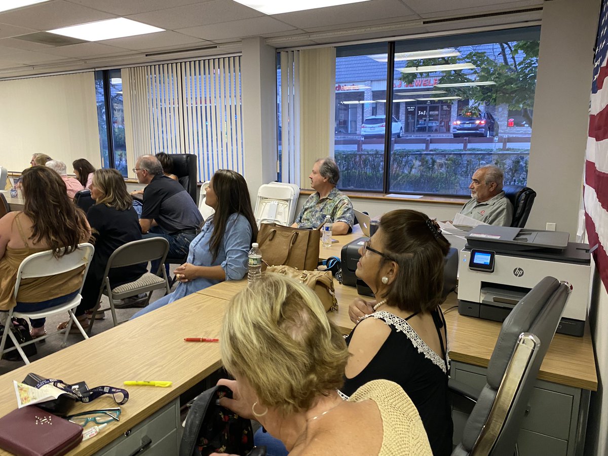 MorrisGOP's tweet photo. Our Voter Integrity Workshop is Packed with our Grassroots members of the Morris County Republican party! We are going to Win BIG this November! #ProParent #ProPolice #ProTaxPayer #Winning #WeRGrassroots https://t.co/lA0fogailh