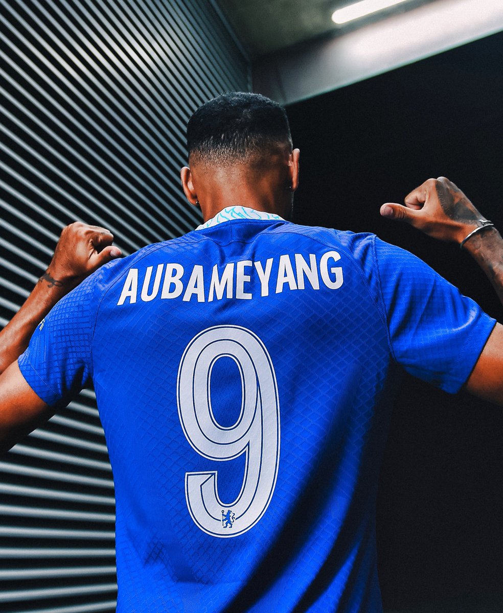 Dela_fishbone's tweet photo. Pierre-Emerick Aubameyang will wear the no.9 shirt #ChelseaFC #DeadlineDay https://t.co/xU95EaQQ5i