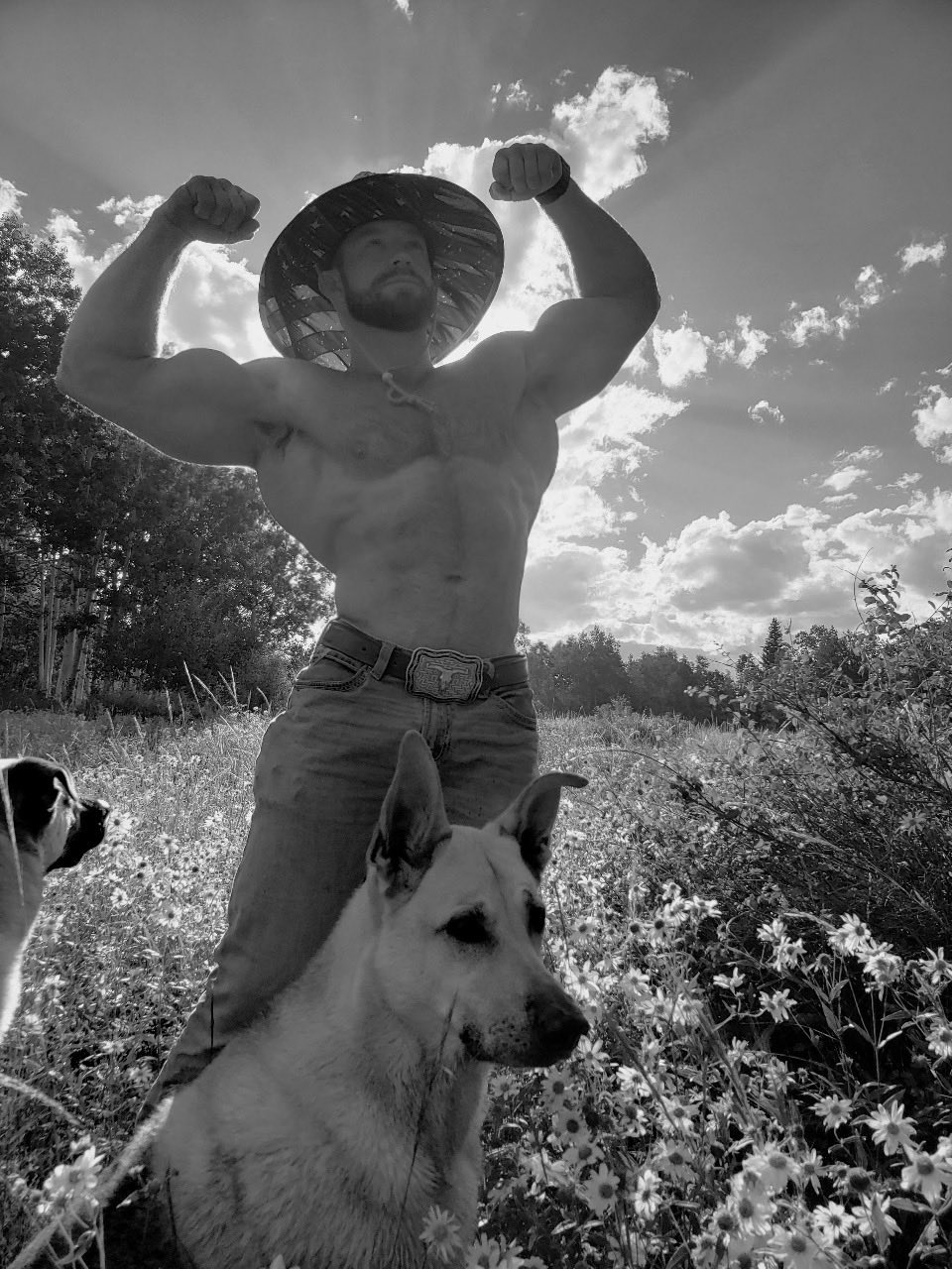 Trace Trainer on Twitter: "New post on my JFF! ☀️ 💦 https://t.co