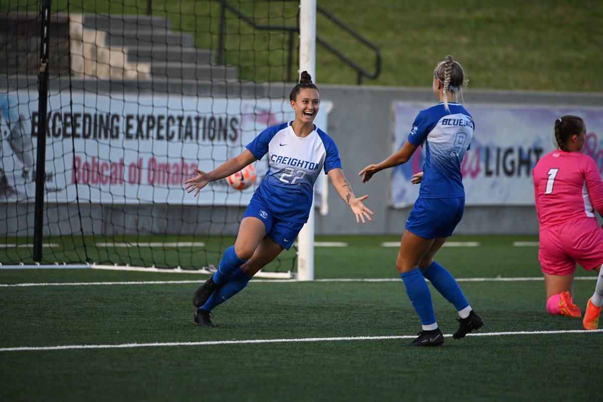 Jenny Grissom's goal just 70 seconds into the match is the fastest by a Bluejay since Franny Hylok scored in just 35 second against Drury on Oct. 18, 2002.   

#GoJays