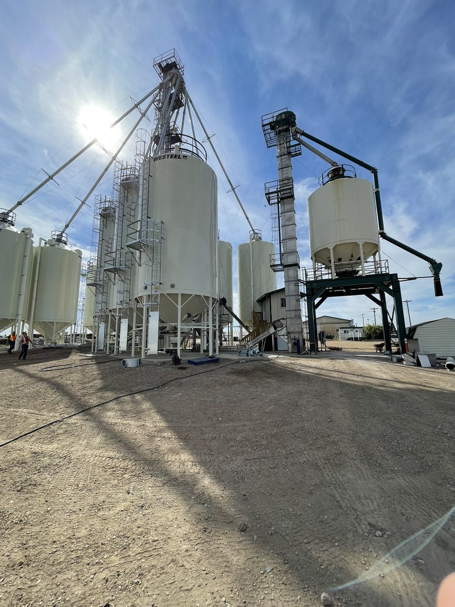 Devon Hillyer tweet media