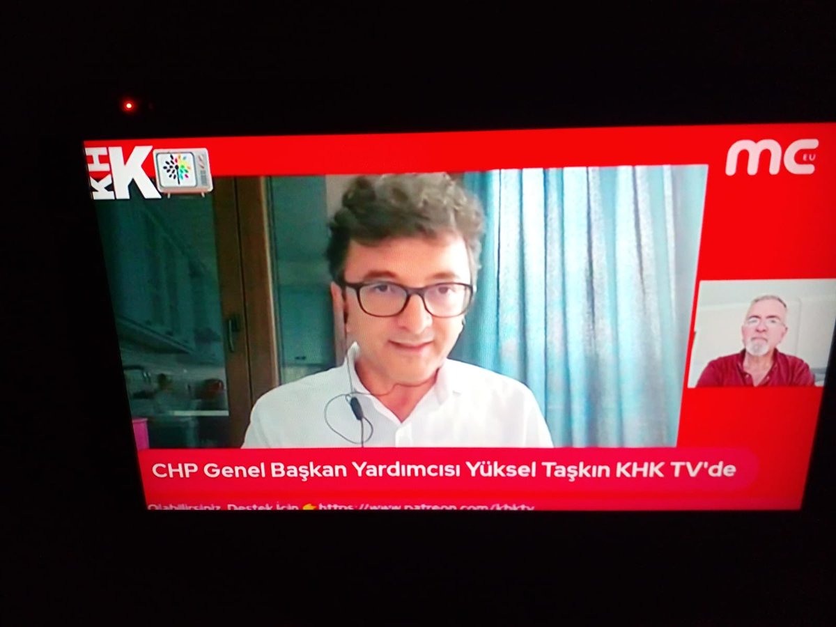Taraf Gazetesi eski yazarı CHP Genel Başkan Yardımcısı FETÖ’nün kanalında Kılıçdaroğlu’nun bütün KHK’lılar görevlerine geri dönecek dedikten sonra yayına çıkmış. Ahmet Hamsici, İbrahim Okur, ErcanŞafak, Ömer Diken demek dönecekler. CHP, devleti FETÖ’ye teslim etmeye hazırlanıyor.