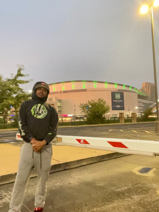 Last weekend I was at St. Louis https://t.co/IGui7UVhp0<a href="/tag/newprofilepic"class="tags"><span>#newprofilepic</span></a>