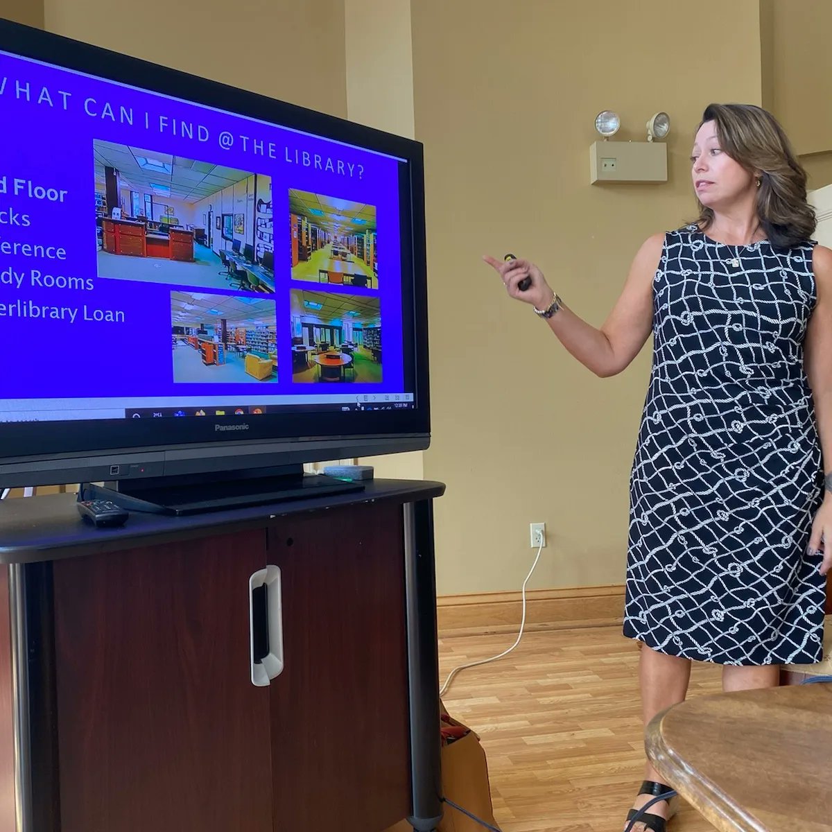 NSU_SoBUS's tweet photo. It was a packed house at the first lunch and learn of the new school year where Dr. Anna MacDonald shared about all the available library resources for students and faculty. What a great start to the semester!
#watsonlibrary #research #fall2022 https://t.co/M32s7viU1J
