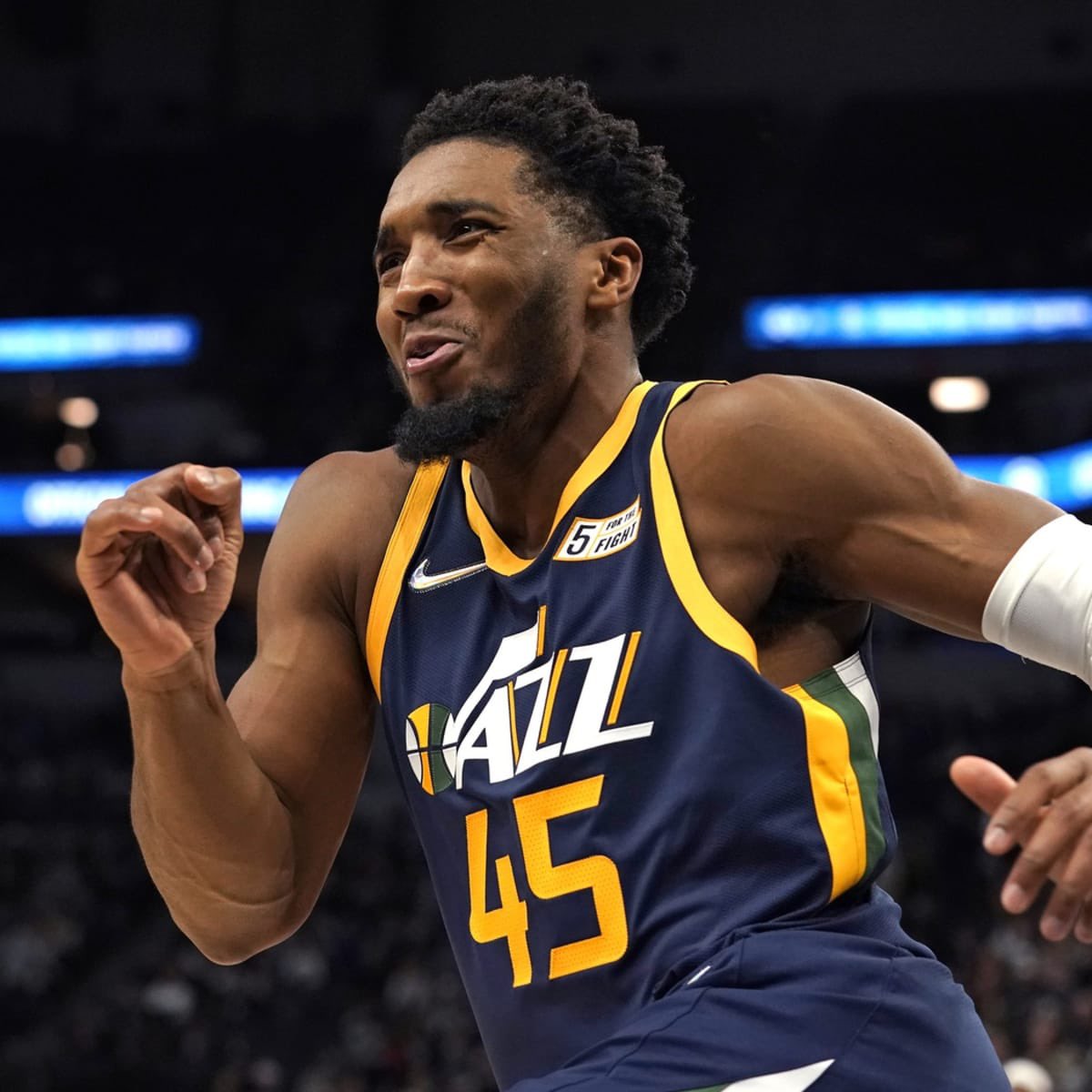 LegionHoops's tweet photo. Darius Garland 
Donovan Mitchell 
Isaac Okoro 
Evan Mobley 
Jarrett Allen

How far do they go? 👀🔥 https://t.co/Fj9g0wrZbY