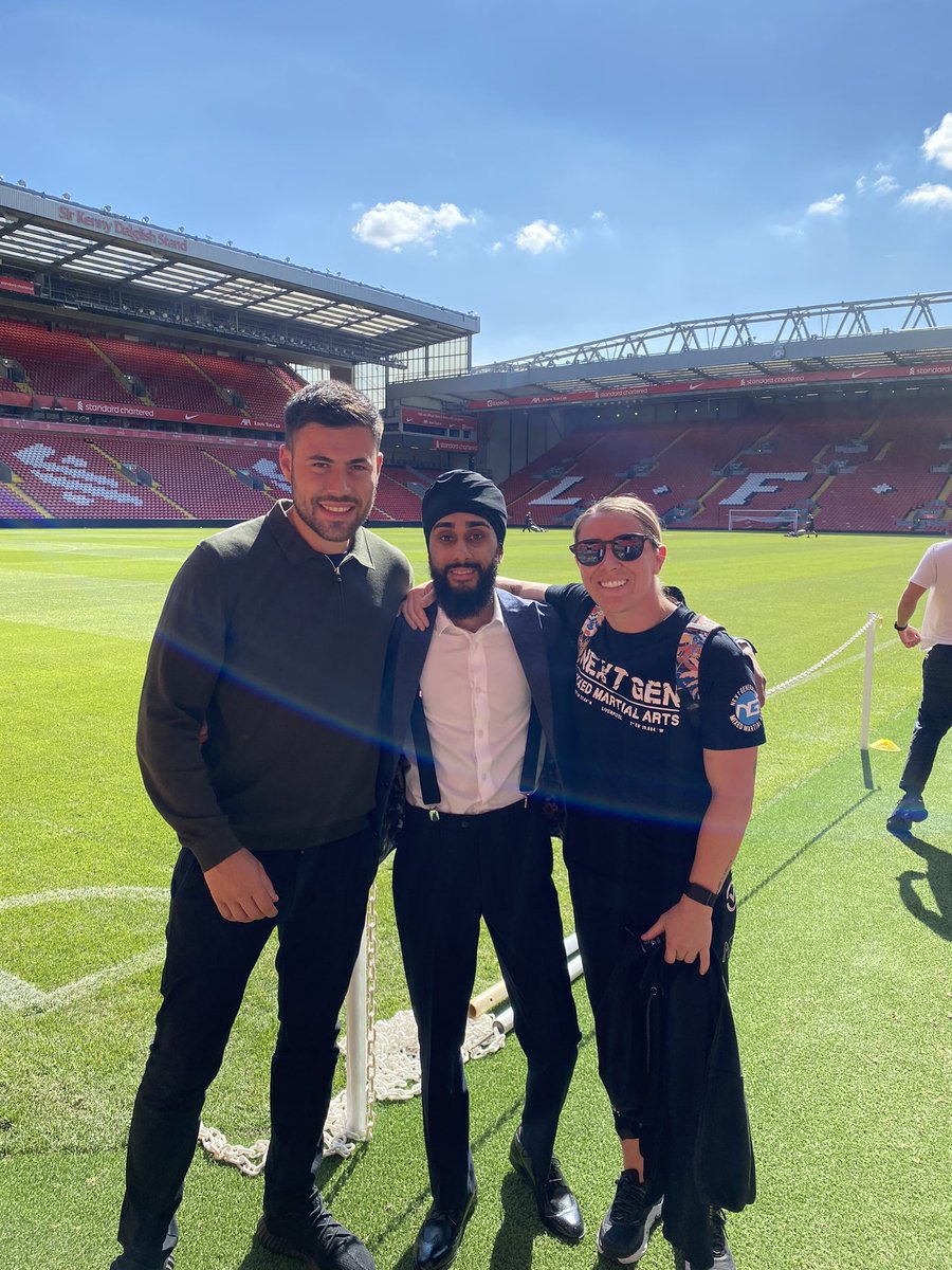 Tal_Singh's tweet photo. Representing 👑 Amazing day with @boxxer for the media day and press conference for @SkySports @SkySportsBoxing here at my teams stadium @LFC Anfield! #TalSingh https://t.co/RVMHXA8eJa