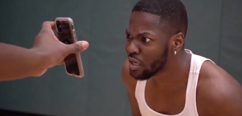 D_Square17's tweet photo. @wojespn Knicks fans rn https://t.co/cM7IRvWhKF
