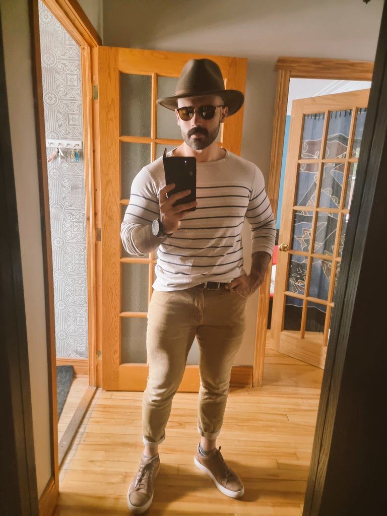 Rotiss3ur's tweet photo. Whatsupchat? Petit tour au centre ville de Montréal.
À ce soir! Peaceee 💪💪
#streamer #twitchfr #worldofwarcraft #letsgochat https://t.co/v6hSQPPZtq
