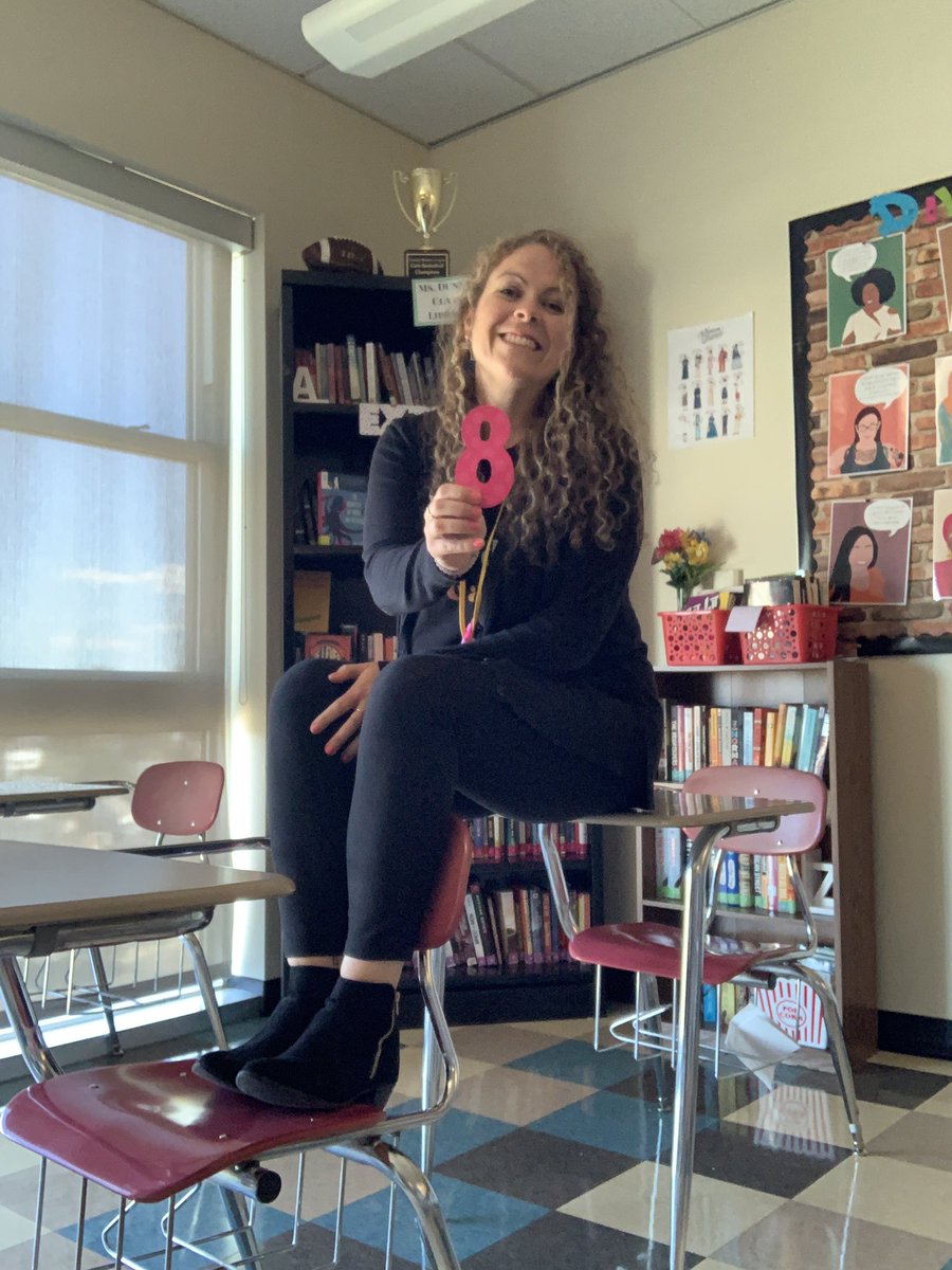 MissDunnELA's tweet photo. How has it been 8 years? I have no idea. But i wouldn’t want to be anywhere else. Year 8, we are ready for you. (My books and I are the we) 😍 #highschoolenglish #firstdaypic #readmore https://t.co/STLSdJIpgO